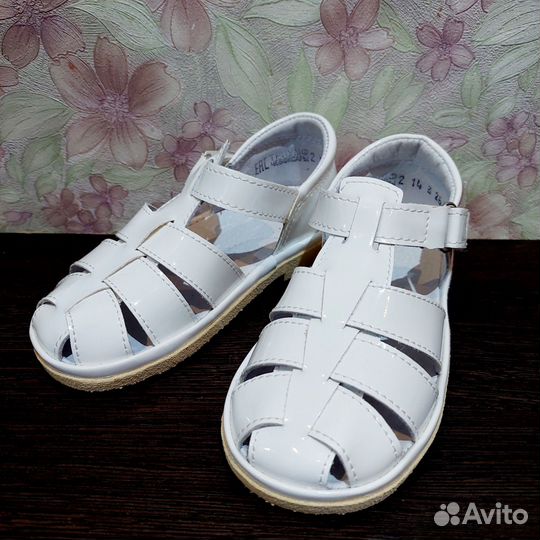 Сандалии для девочки