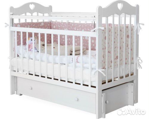 Кроватка с маятником