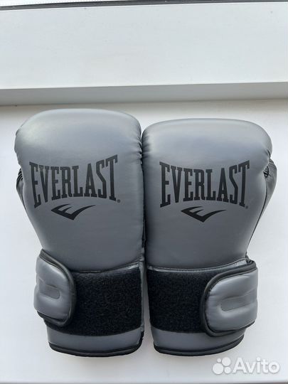 Боксерские перчатки everlast 14 oz