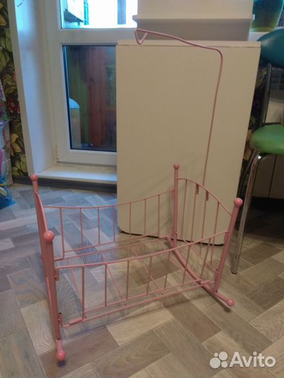 Кроватка кукольная