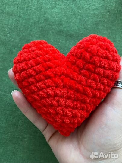 Вязаное сердце валентинка декор