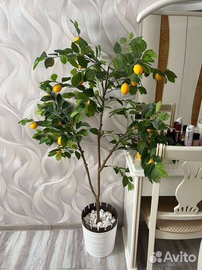 Лимонное дерево искусственное
