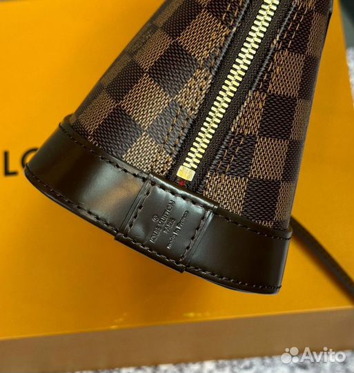 Сумка Louis Vuitton Alma BB