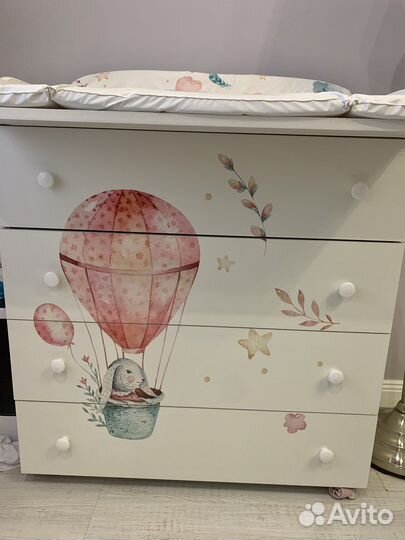 Кроватка, комод, матрас и бортики