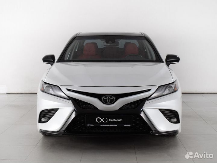 Toyota Camry, 2019