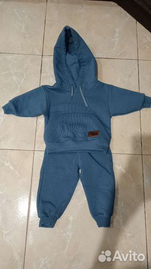 Костюм спортивный