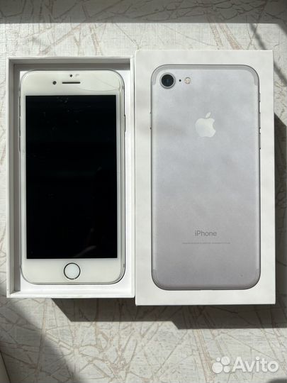 iPhone 7, 32 ГБ