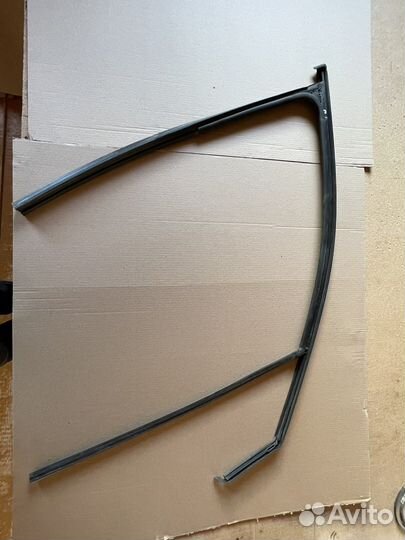 Уплотнитель стекла Renault Kaptur