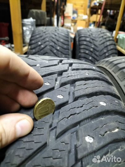 Nokian Tyres Hakkapeliitta 8 SUV 265/60 R18