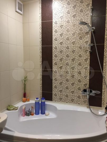 2-к. квартира, 70 м², 2/11 эт.