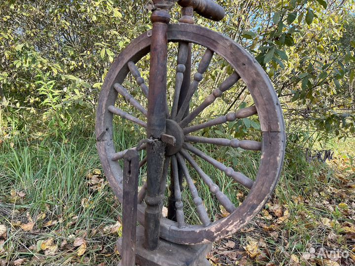 Прялка деревянная старинная