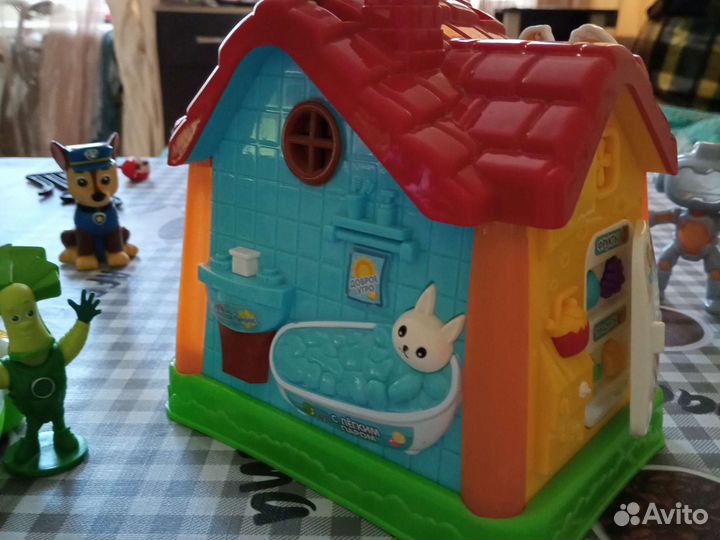 Развивающие игрушки для малышей