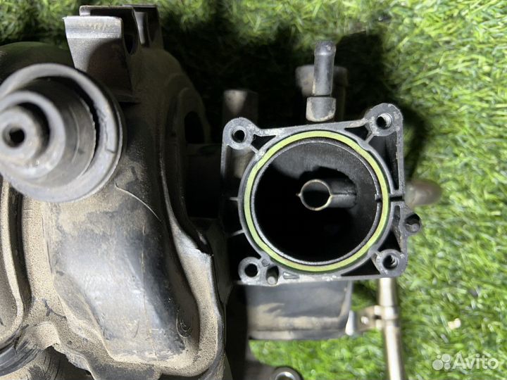 Коллектор впускной Volkswagen Polo