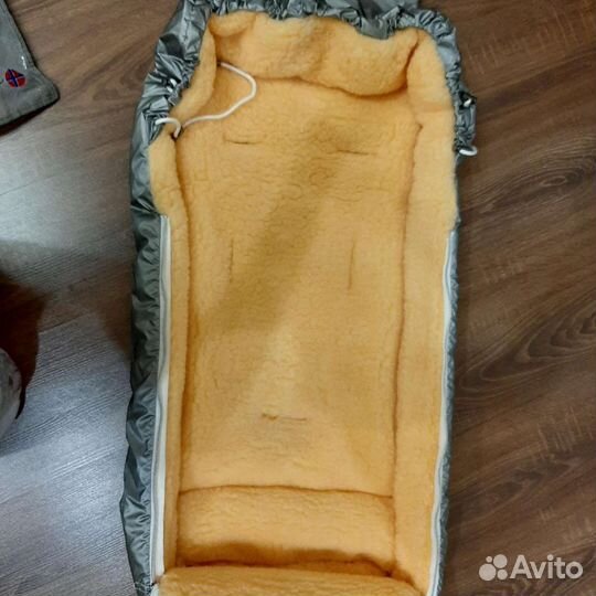 Меховой конверт в коляску овчина