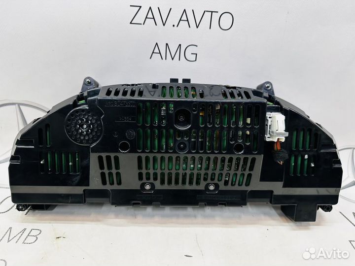 Щиток приборов Mercedes W204 W212