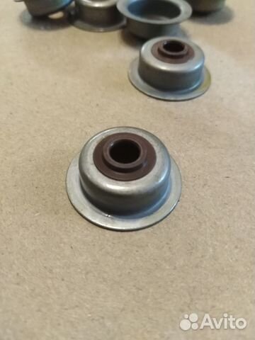 Сальник клапана Honda GX160, GX200 12209-ZH8-003