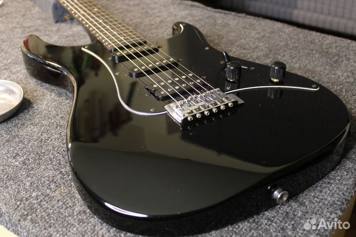 Электрогитара Yamaha RGS-112P