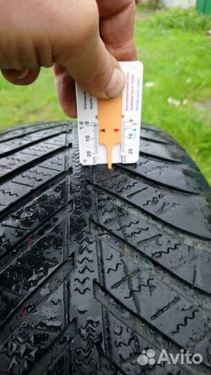 Goodyear Vector 4Seasons 205/55 R16