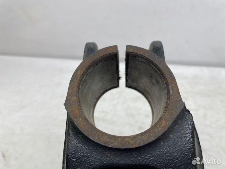 Кулак поворотный передний левый Mini Countryman