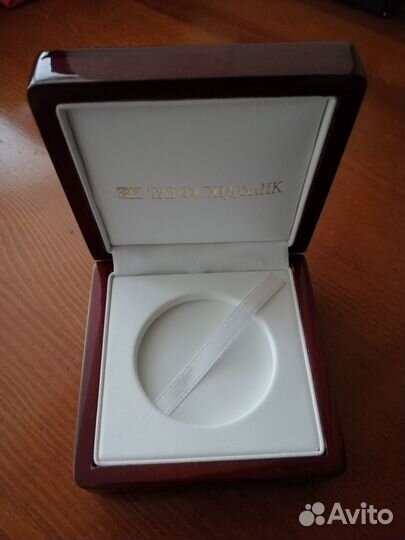 Футляры для монет