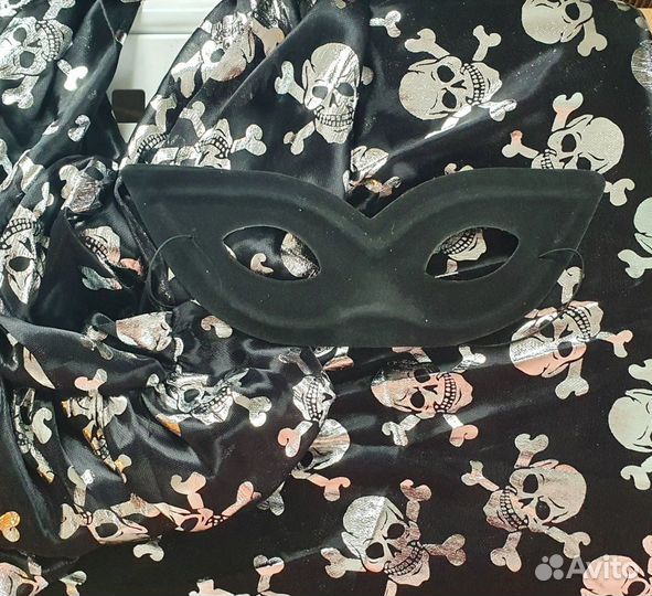 Плащ для Хеллоуина