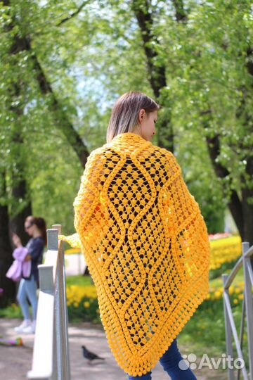 Шаль ручной работы
