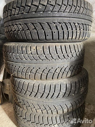 Gislaved Nord Frost 5 235/55 R17 105S