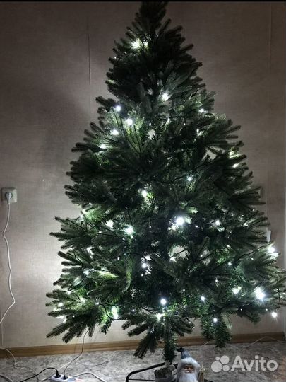 Елка искусственная