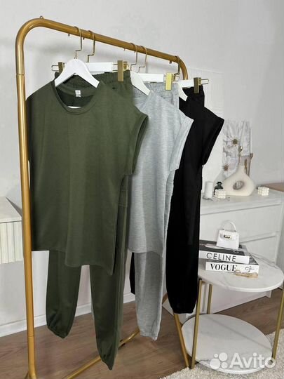 Спортивный костюм женский