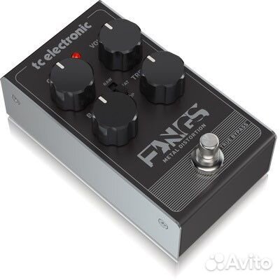 TC electronic fangs metal distortion педаль