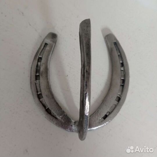 Подкова вешалка кронштейн для интерьера