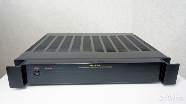 Мощный компактный усилитель Rotel RMB1085, 5x180W