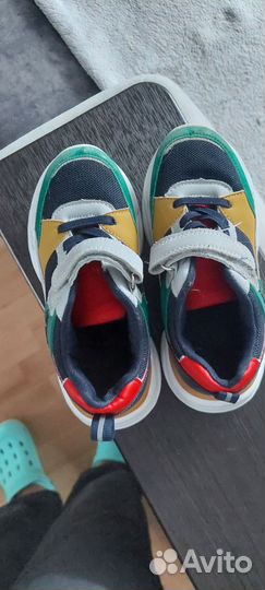 Кроссовки детские