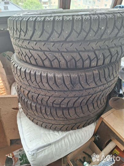 Bridgestone Ice Cruiser 7000S 185/65 R15