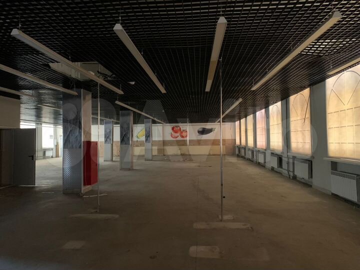 Торговая площадь, 700 м²