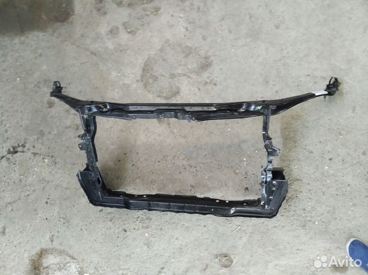 Телевизор Тойота Камри 40