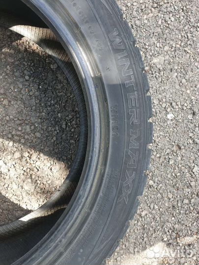 Dunlop Winter Maxx WM01 215/50 R17