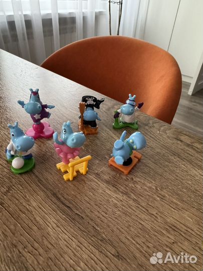 Киндер игрушки бегемотики