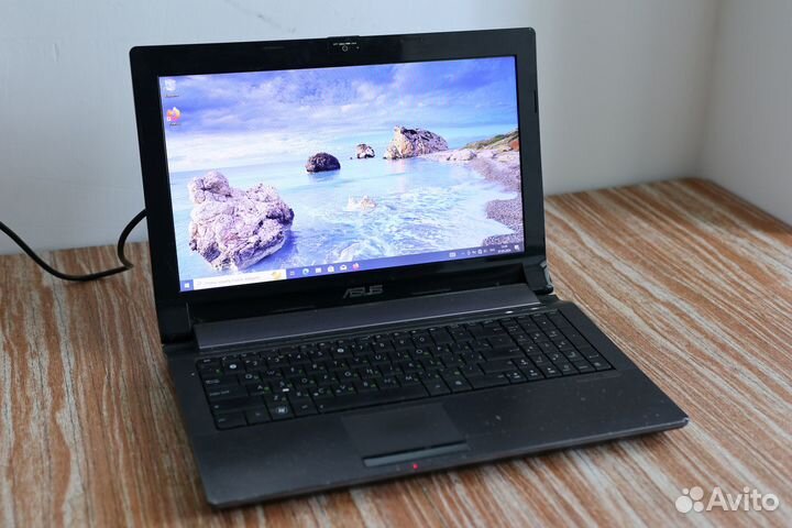 Ноутбук Asus на Intel Core i3, Nvidia, SSD 256гб