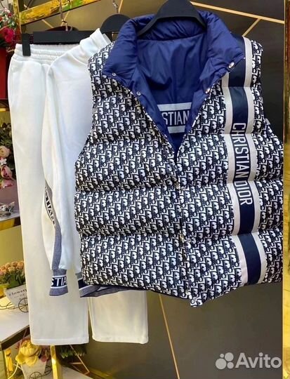 Костюм спортивный