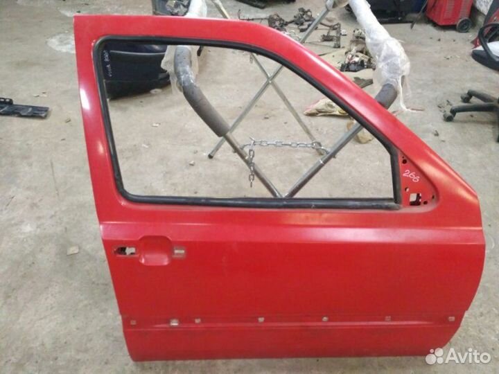 Дверь передняя правая Volkswagen Golf 3