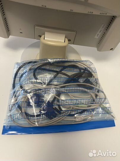 Монитор Siemens L7ZA