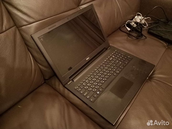 Ноутбук dell inspiron 15