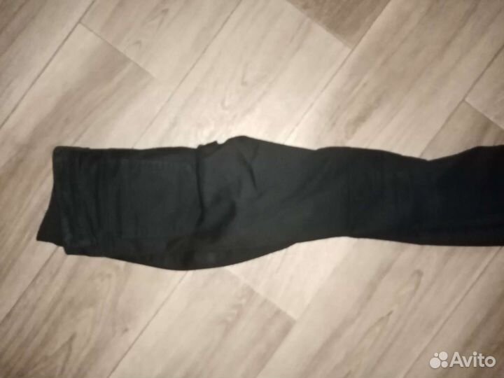 Джинсы женские