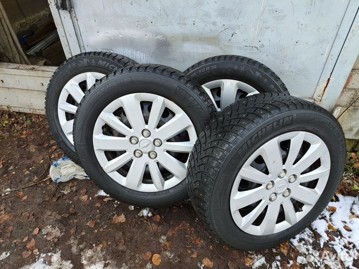 Колёса 205/60 16 на дисках шевроле