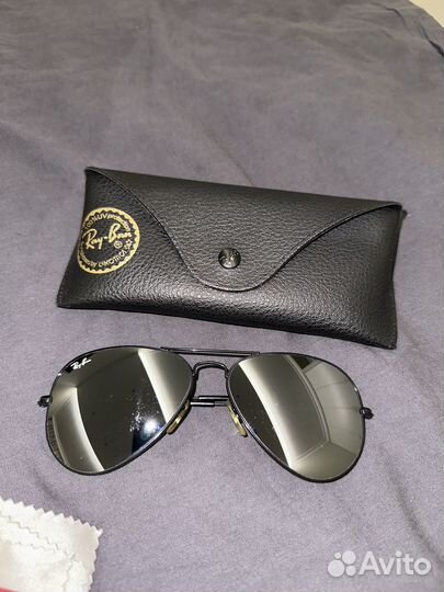 Солнцезащитные очки Ray Ban