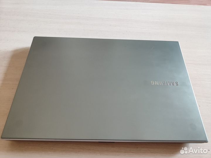 Ноутбук Samsung
