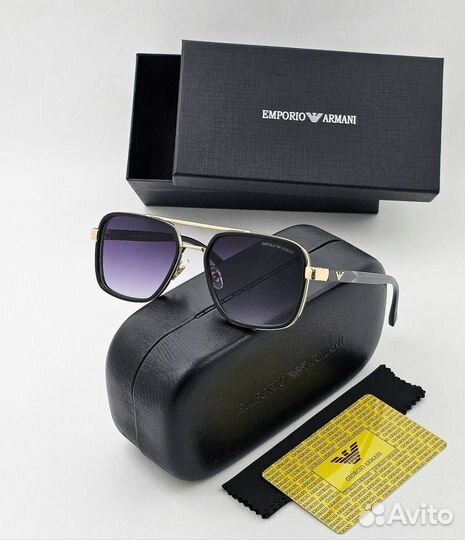 Солнцезащитные очки Emporio Armani