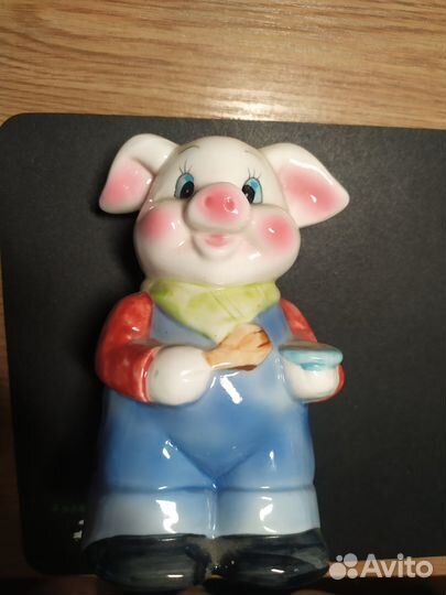 Копилка свинья