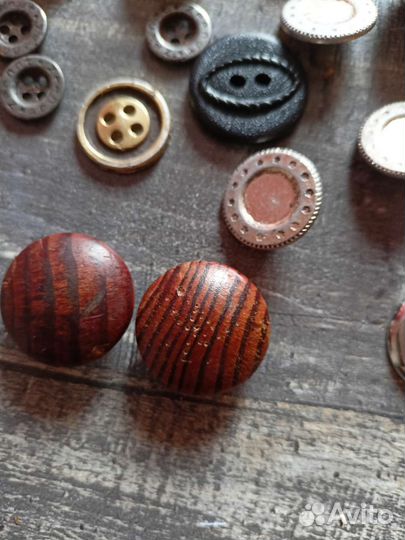 Пуговицы